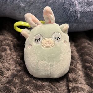 Squishmallow Miley the llama clip
